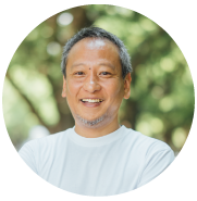 安達 教顕
