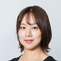 久松 真子氏